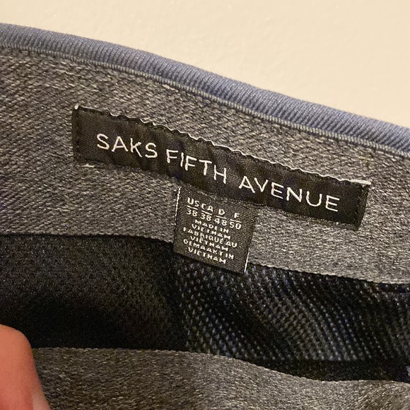 Saks 5th Avenue Shorts - Picture 4 of 4